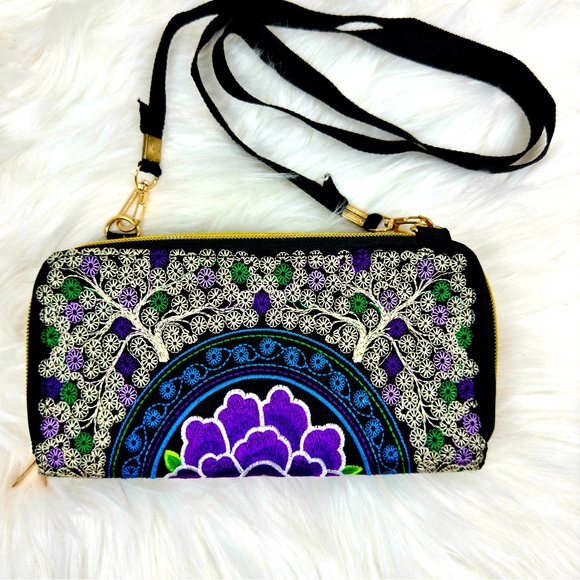 Wallet Ethnic Boho Embroidery Floral Small bags zipper fashion cross body - Picture 1 of 5